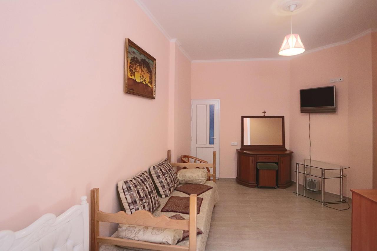 Garnim guest house Erévan Extérieur photo